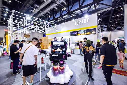 潮玩大众化之路 供应链革新与集合店灵魂重塑